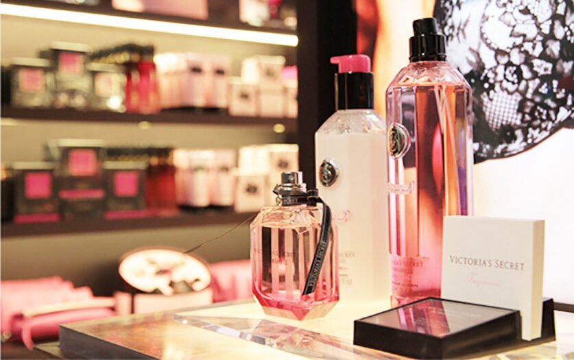Victoria's Secret - Perfumery and accessories