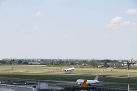 RUNWAY CLOSED AT NIGHT FROM 25/08 TO 30/09 FOR WORKS