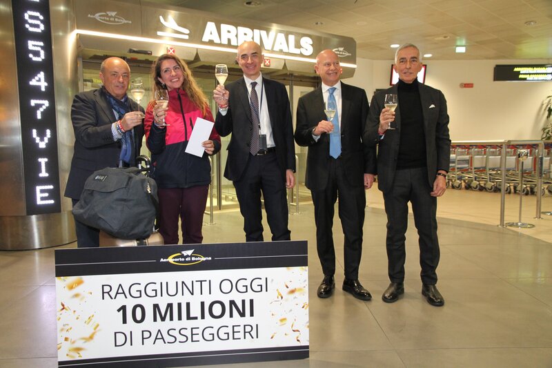 10 MILIONI DI PASSEGGERI