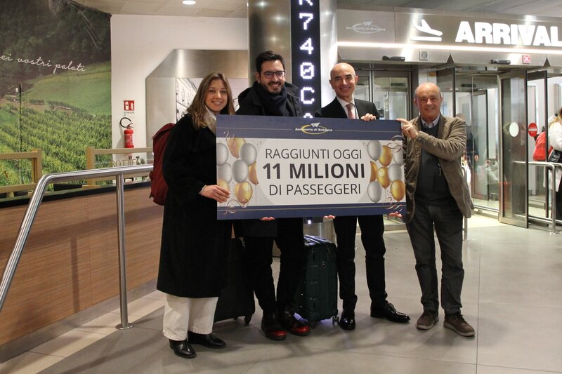 11 MILIONI DI PASSEGGERI A BOLOGNA